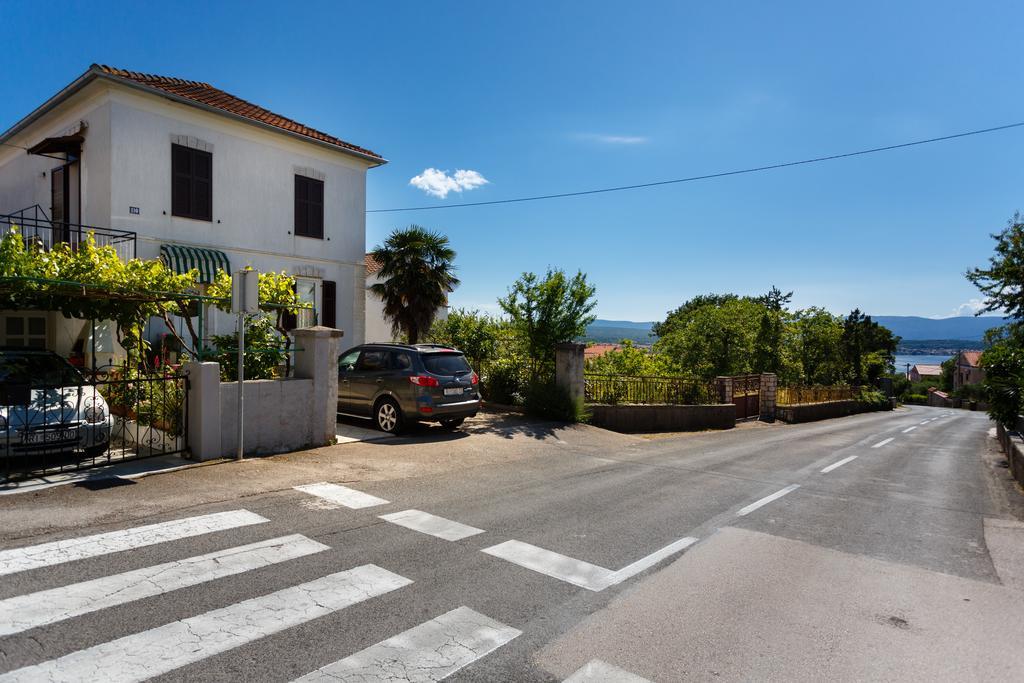 Apartments Mia Malinska Exterior foto
